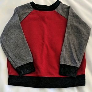 Raglan sleeve sweater